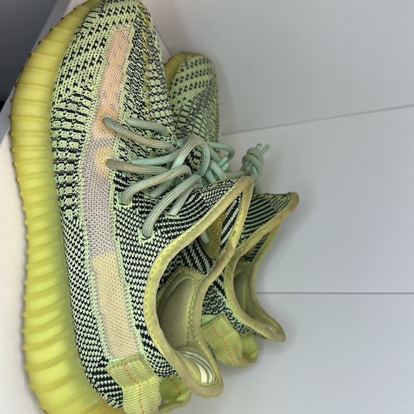 Yeezy Boost 350 Lime Green - Picture 10 of 12